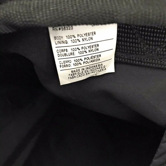 (SOLD) Nike Unisex Black Duffel Overnight Gym Bag - Picture 6 of 8